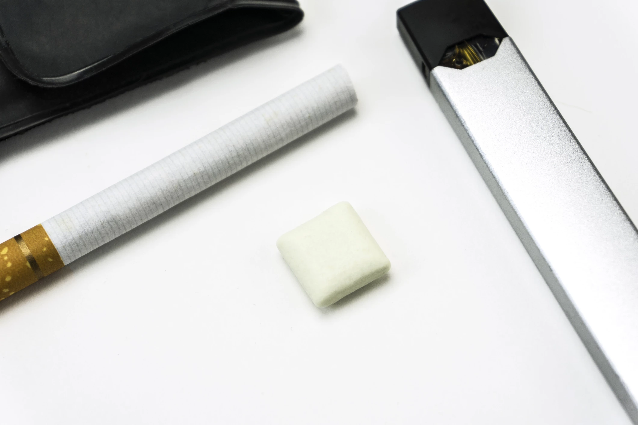 Research: Vaping more effective at helping socially disadvantaged people quit smoking compared to nicotine gum or lozenges